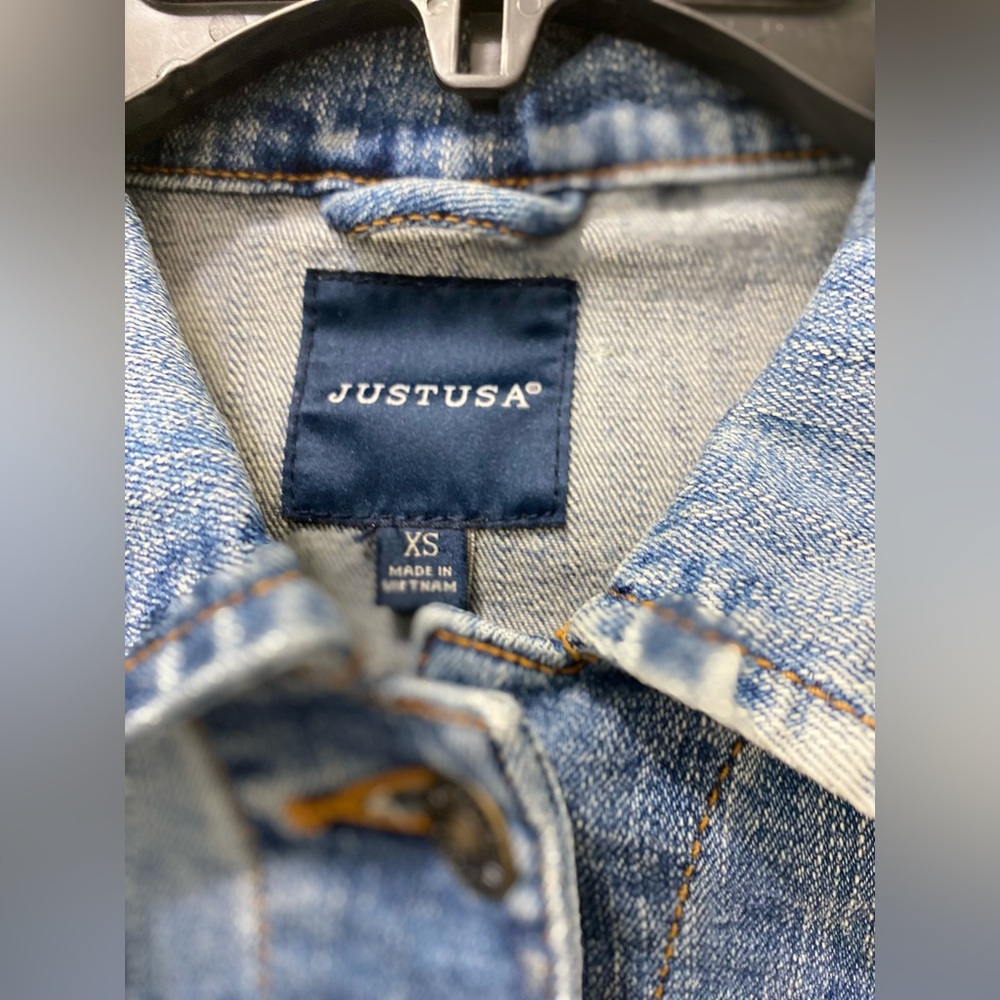 ❤️❤️Just USA Denim Chic Blue Jean Long Sleeve Button Down Denim Jacket - Picture 5 of 9